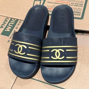 Chanel navy gold pool sandals